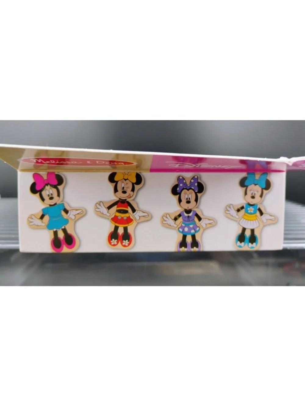 Disney Minnie Mouse Wooden 18-Piece Mix & Match Dress-Up Set
